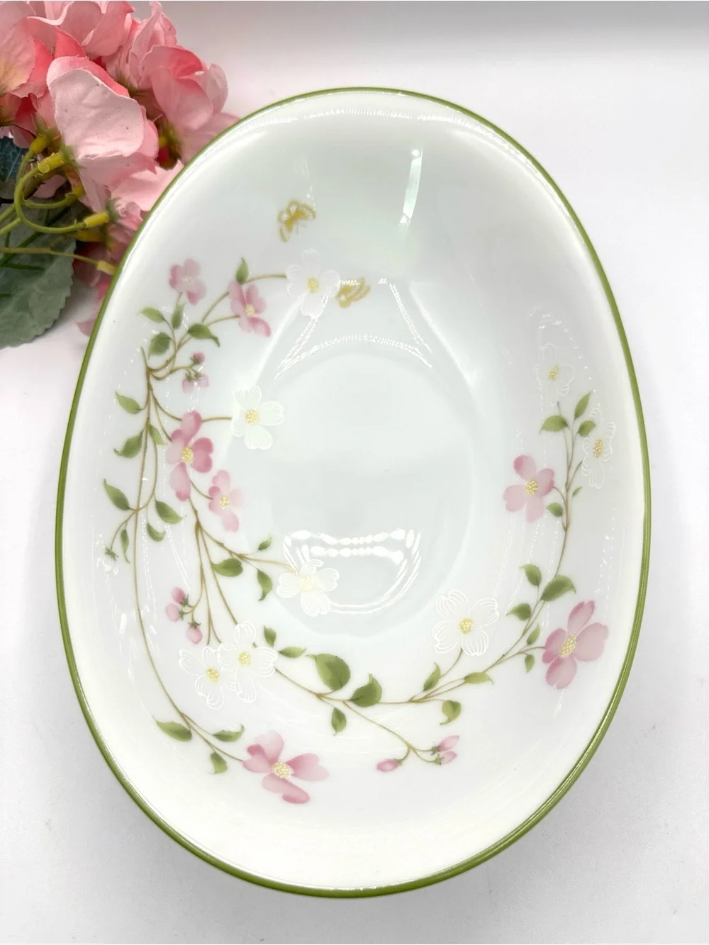 Noritake First Blush Vegetable Side Dish Bowl